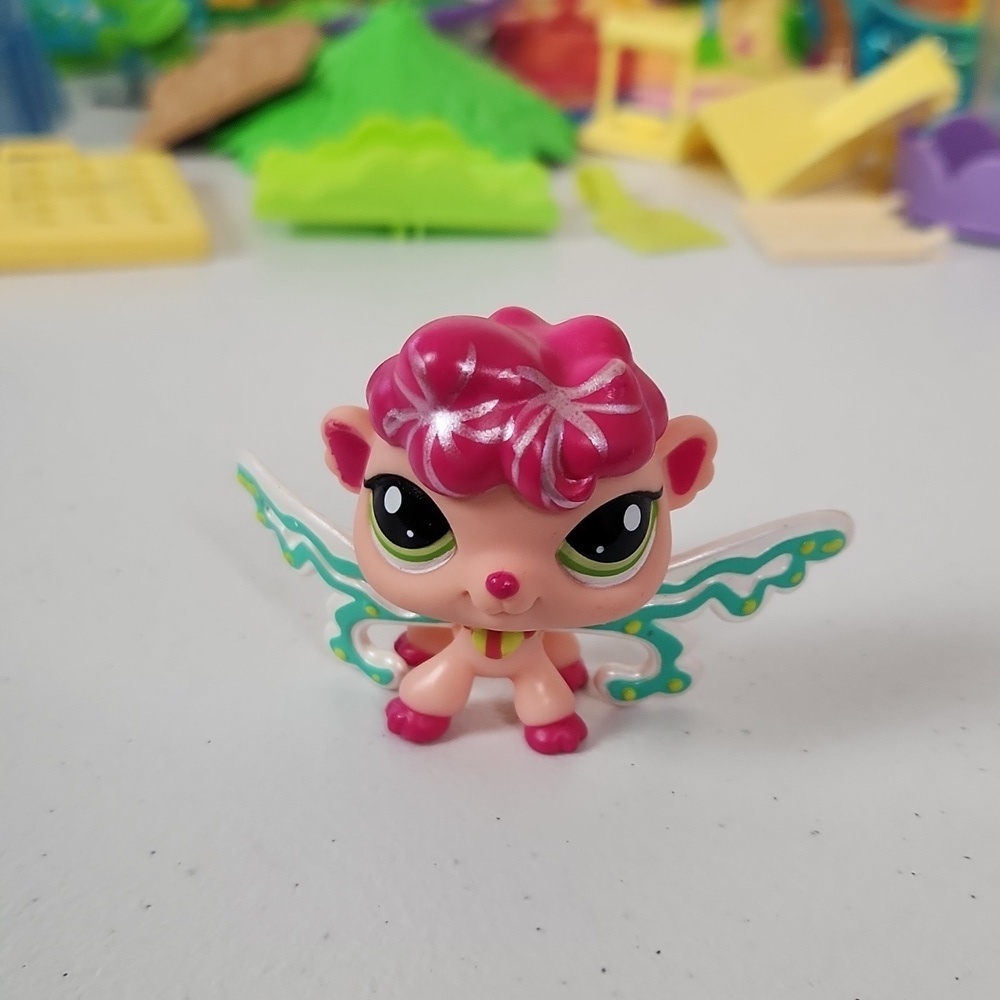 Littlest Pet Shop Shimmering Glitter Fairy Sea Breeze Authentic LPS Pink 2706